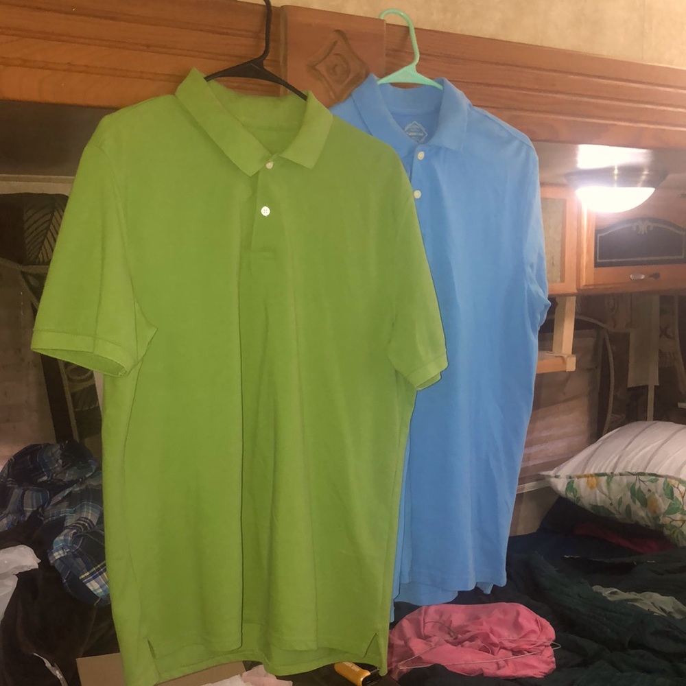 Set of 2 ST. John’s Bay Mens Legacy Polos SZ MEDIUM EUC